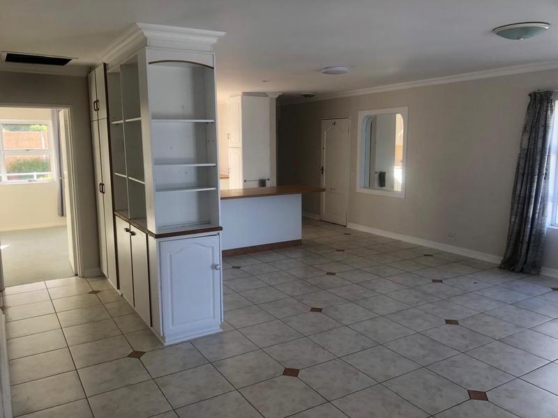 To Let 2 Bedroom Property for Rent in Simons Town Western Cape